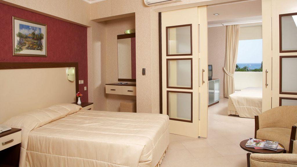 Batihan Beach Resort & Spa Kuşadası Ngoại thất bức ảnh