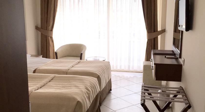 Batihan Beach Resort & Spa Kuşadası Ngoại thất bức ảnh
