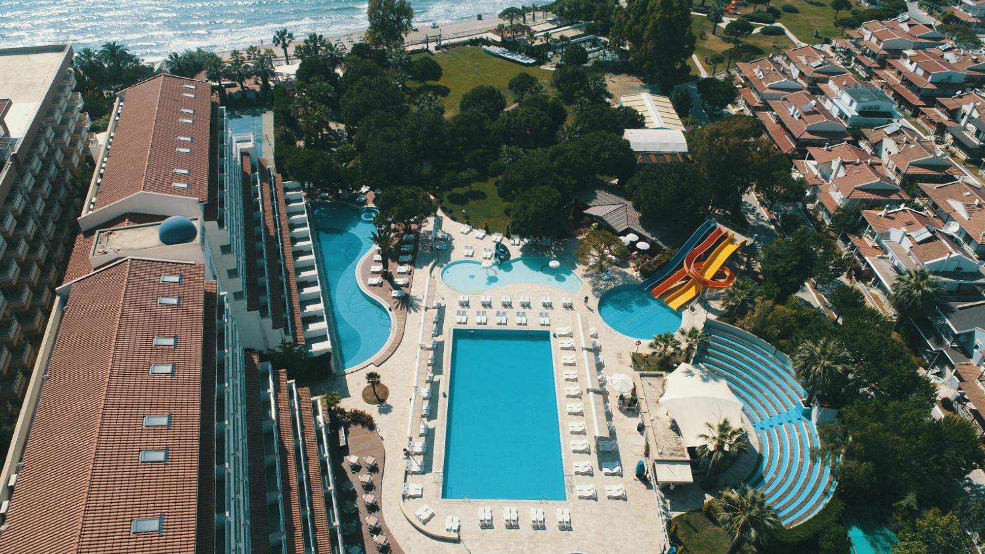 Batihan Beach Resort & Spa Kuşadası Ngoại thất bức ảnh