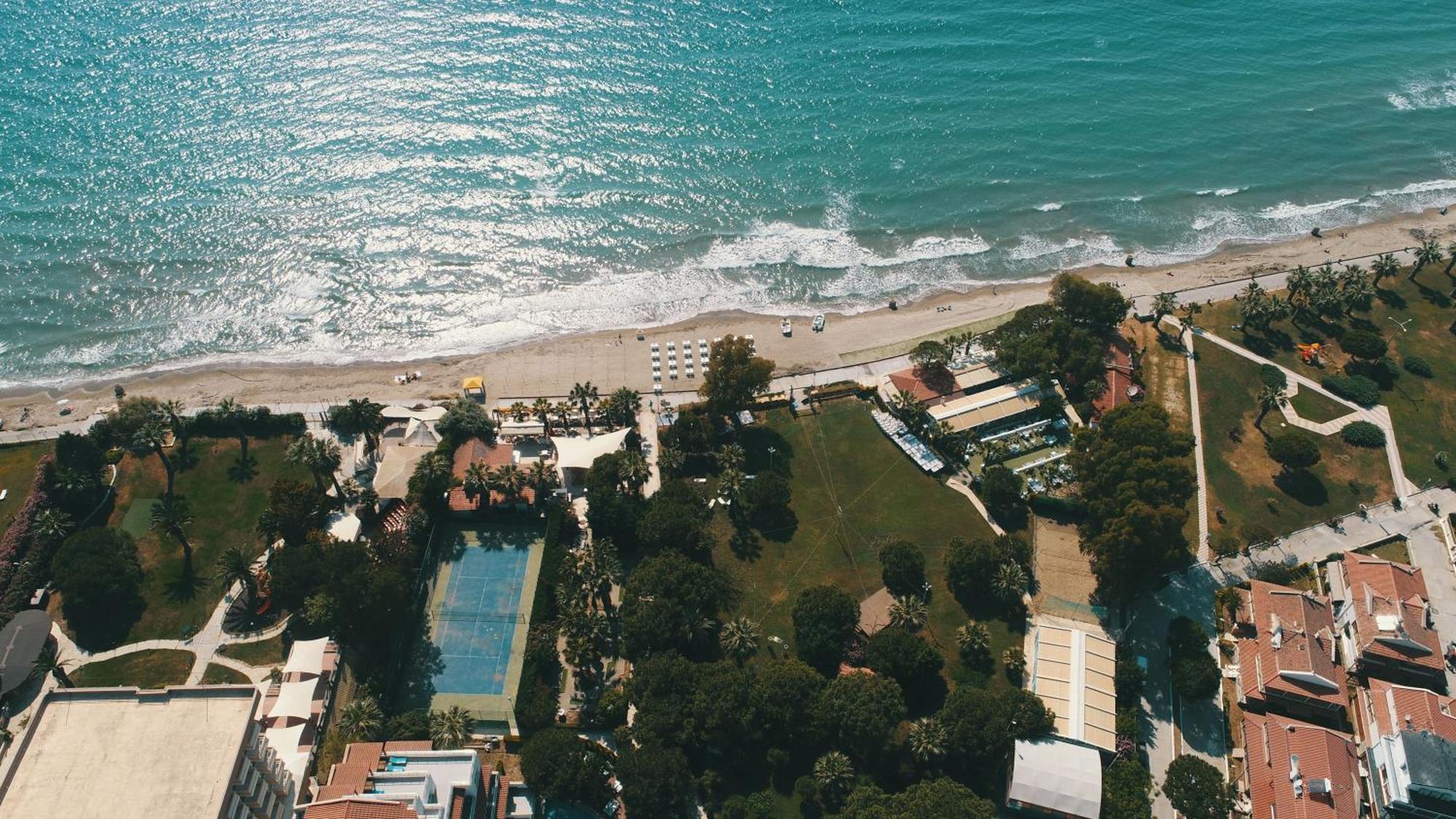 Batihan Beach Resort & Spa Kuşadası Ngoại thất bức ảnh
