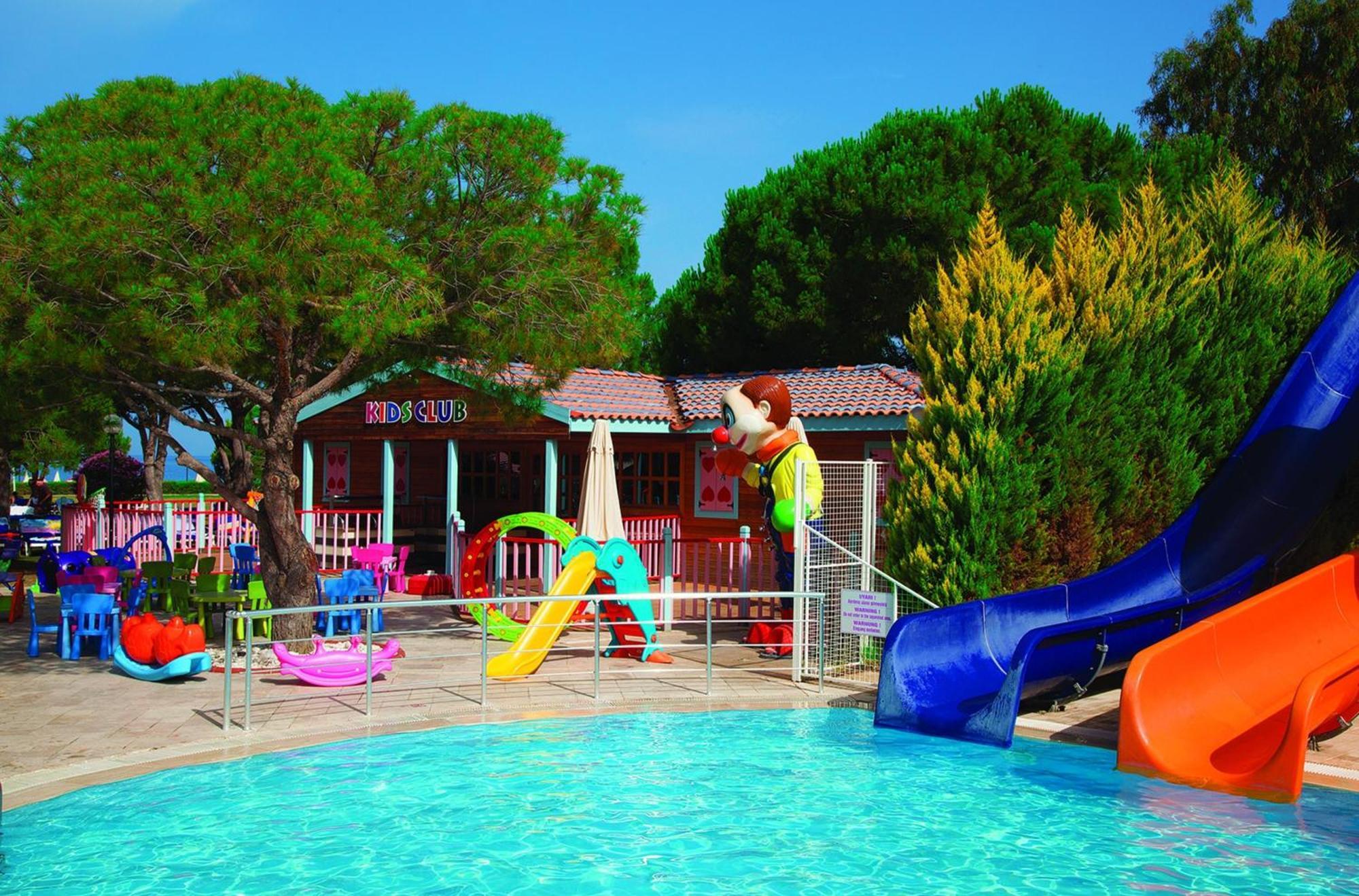 Batihan Beach Resort & Spa Kuşadası Ngoại thất bức ảnh