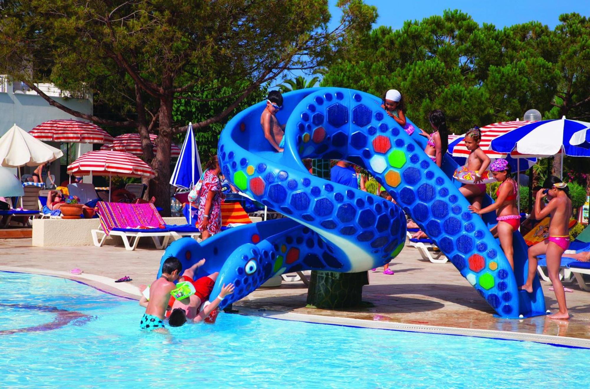 Batihan Beach Resort & Spa Kuşadası Ngoại thất bức ảnh