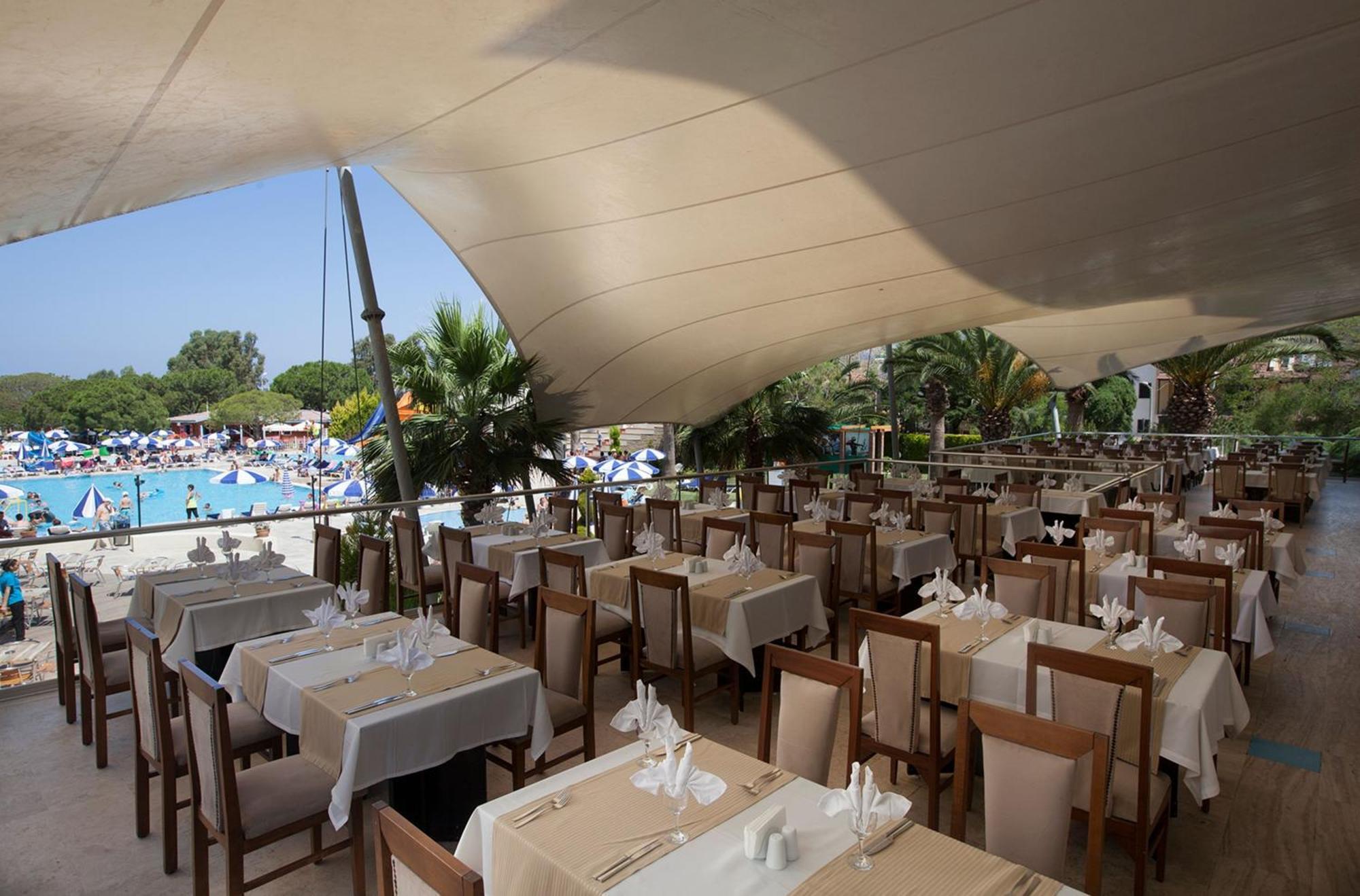 Batihan Beach Resort & Spa Kuşadası Ngoại thất bức ảnh