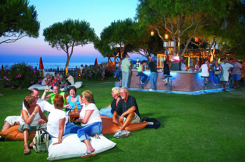 Batihan Beach Resort & Spa Kuşadası Ngoại thất bức ảnh